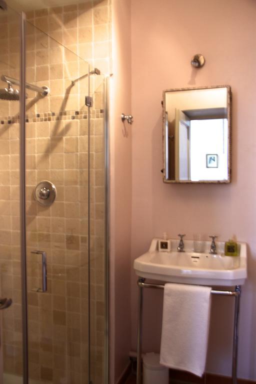 Sainte-Helene Chambres D'Hotes & Appartement Olonzac Zimmer foto